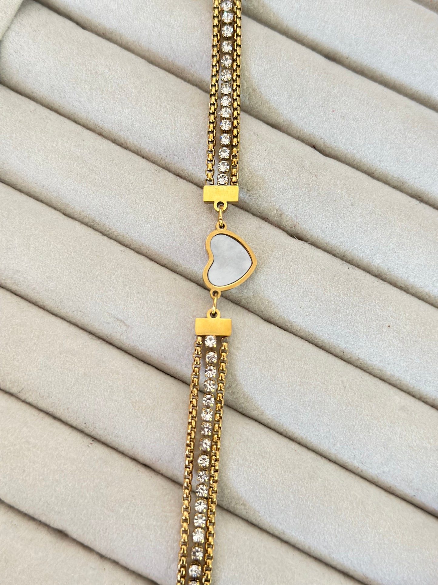 New anti tarnish heart stone layer bracelet