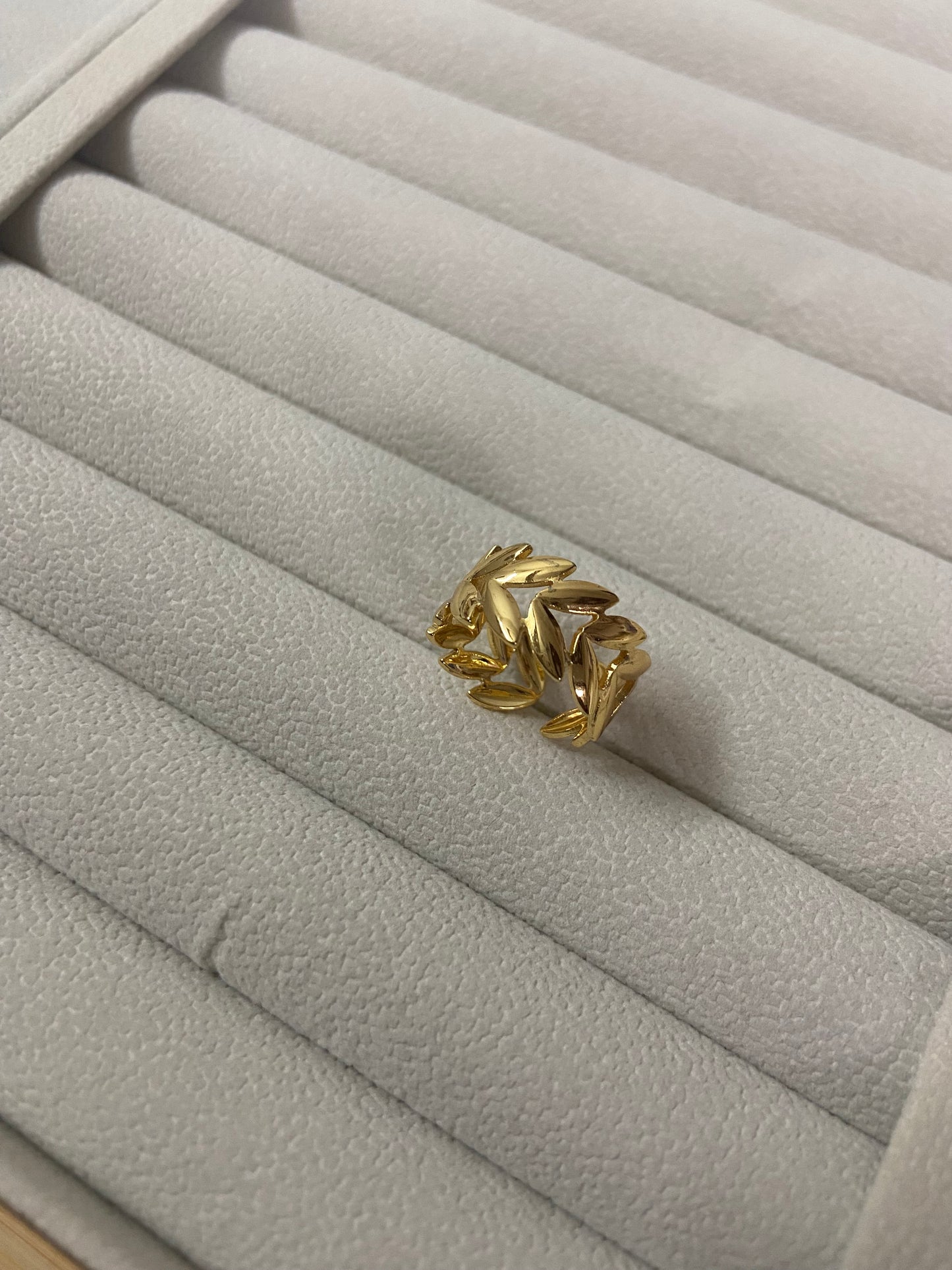Anti tarnish ziva ring