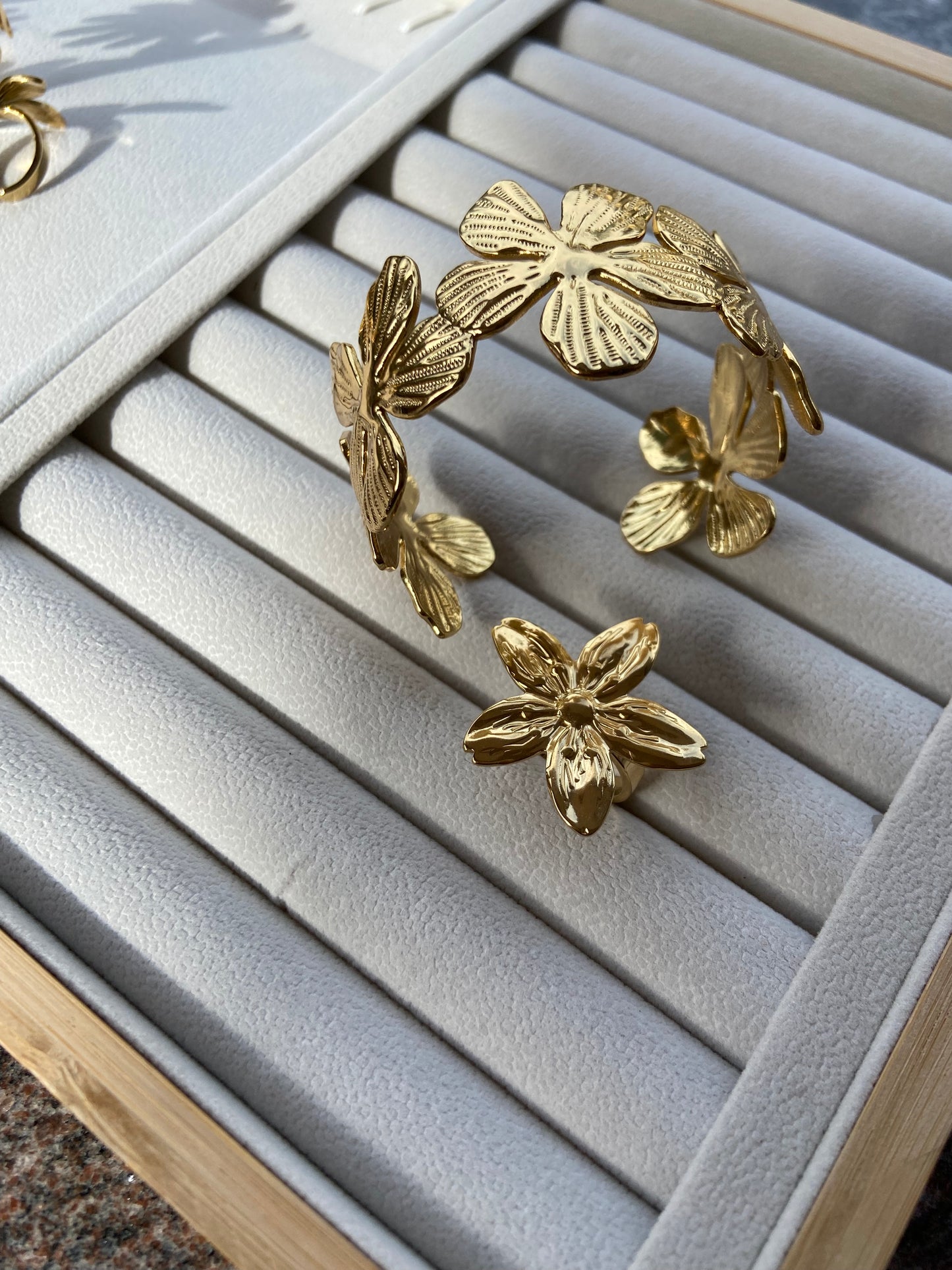 Anti tarnish New zivona combo set (bangle ring)