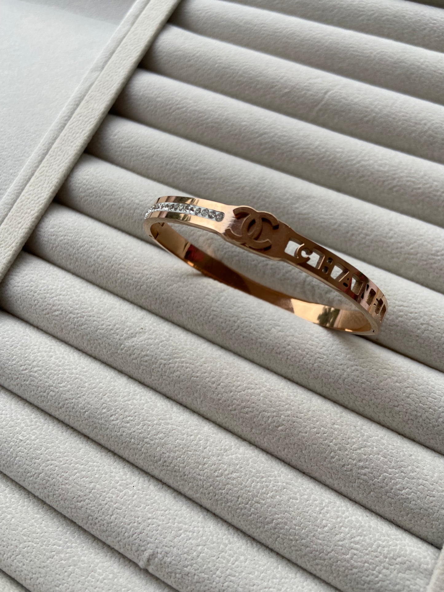 Anti tarnish chanel bangle