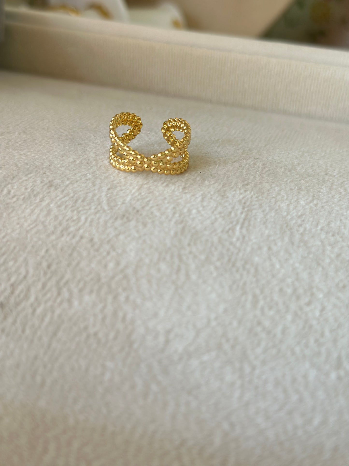 Anti tarnish x ring gold