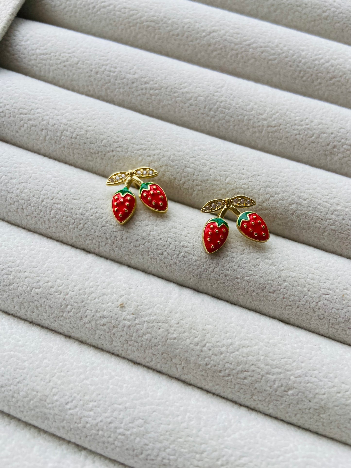 Anti tarnish strawberry earring