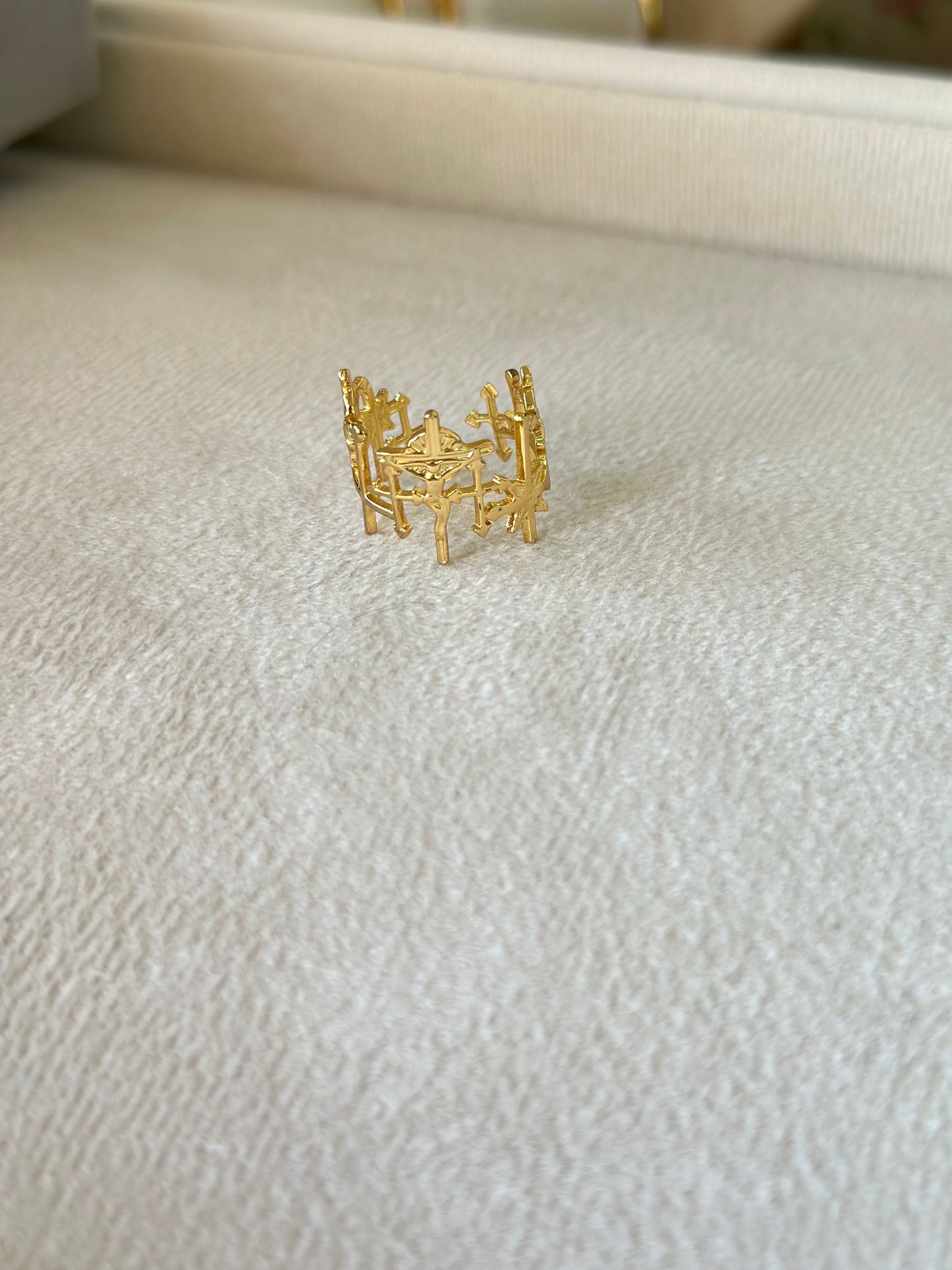 Anti tarnish crimp ring