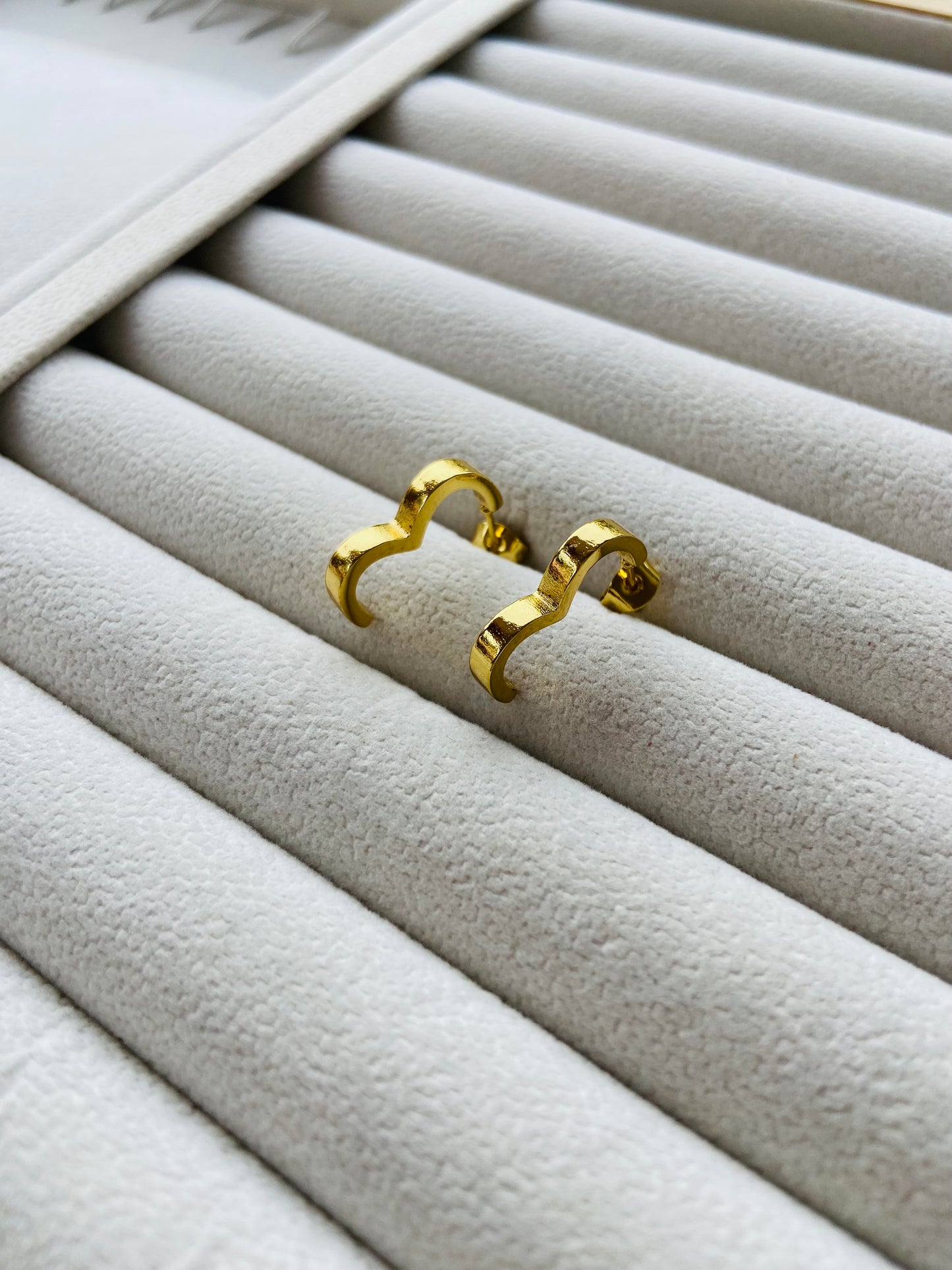 Anti tarnish 3shape earring