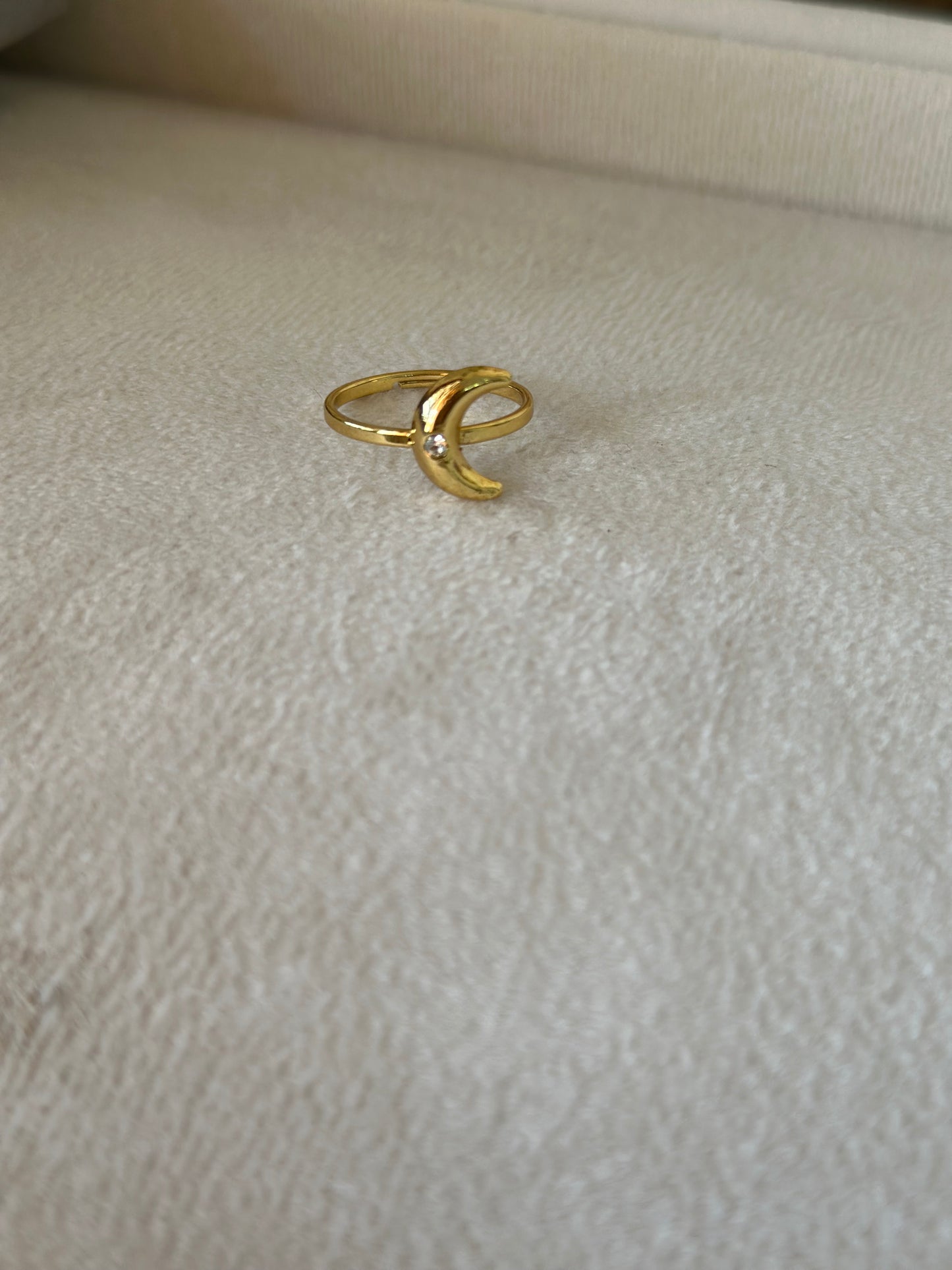 Anti tarnish moon ring