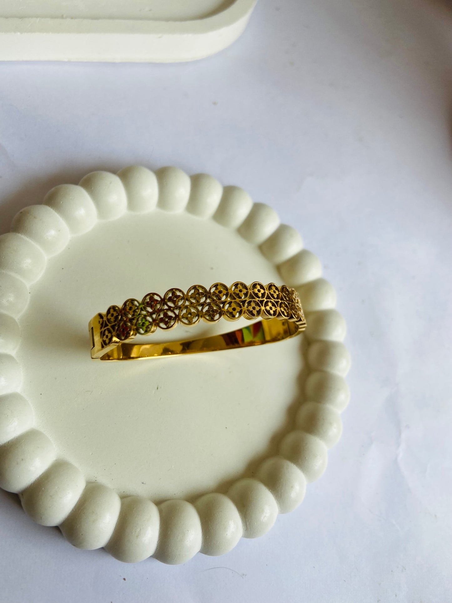 Anti tarnish New zircon bangle