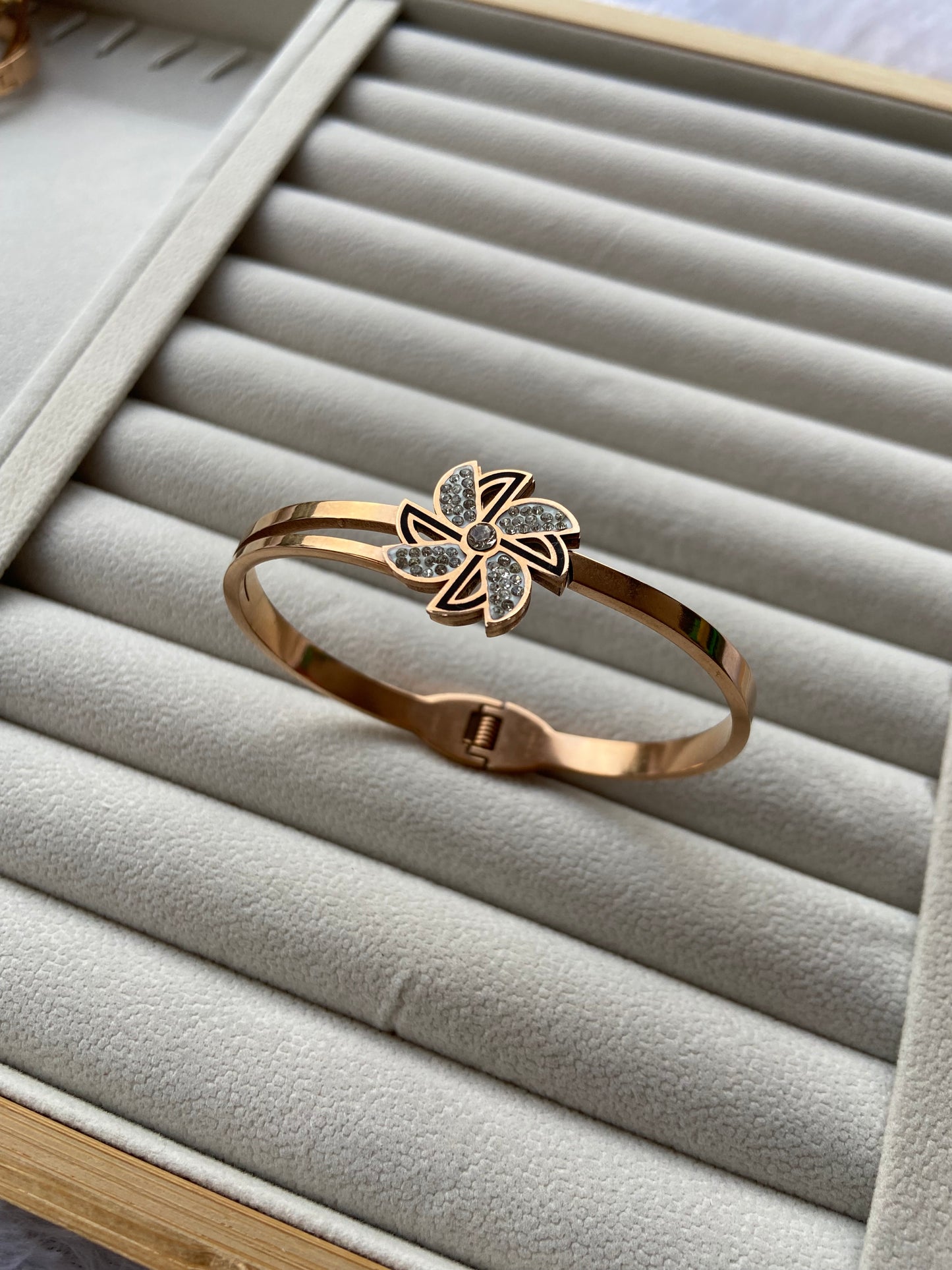 Anti tarnish handcuff bangle