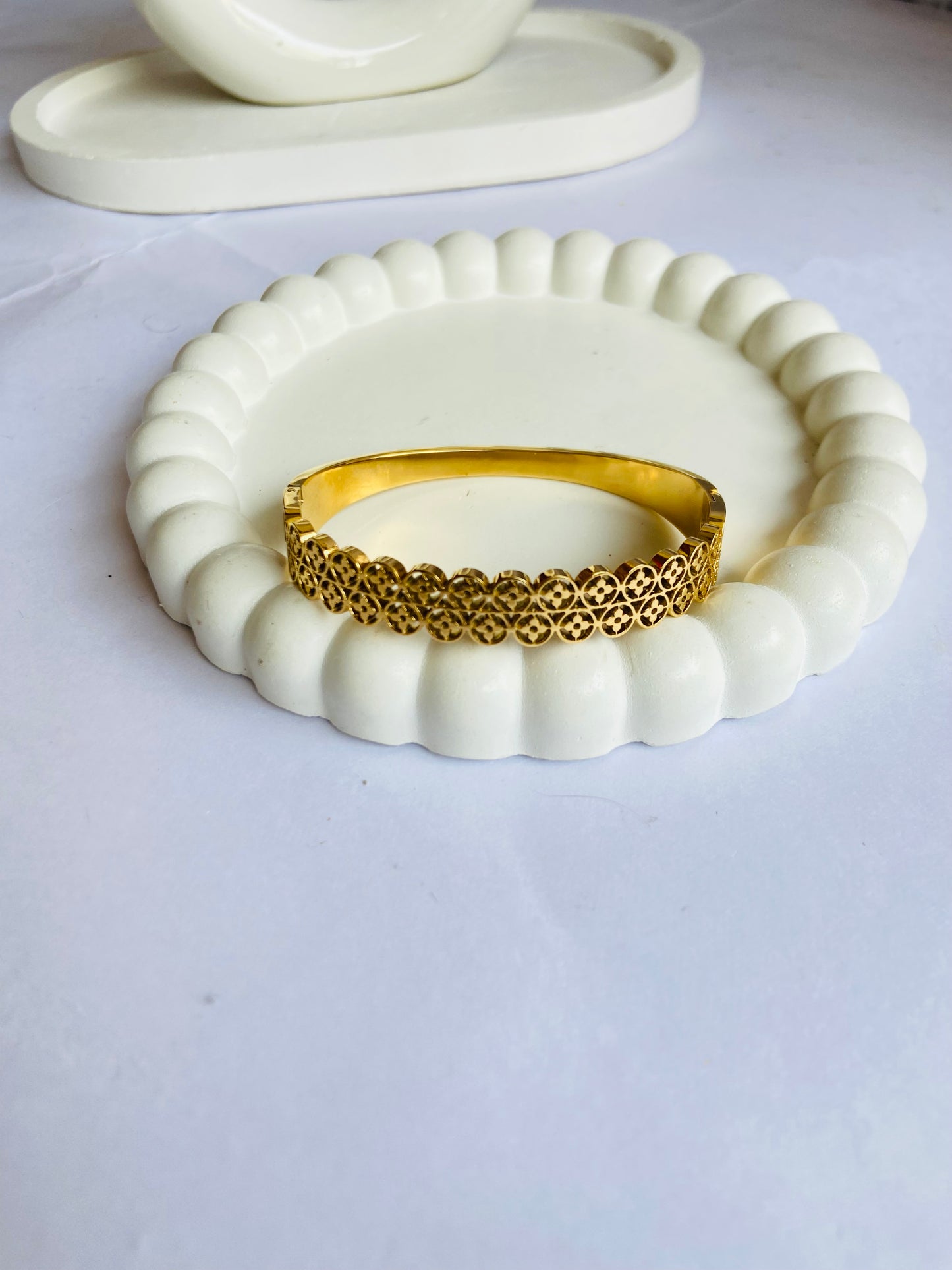 Anti tarnish New zircon bangle