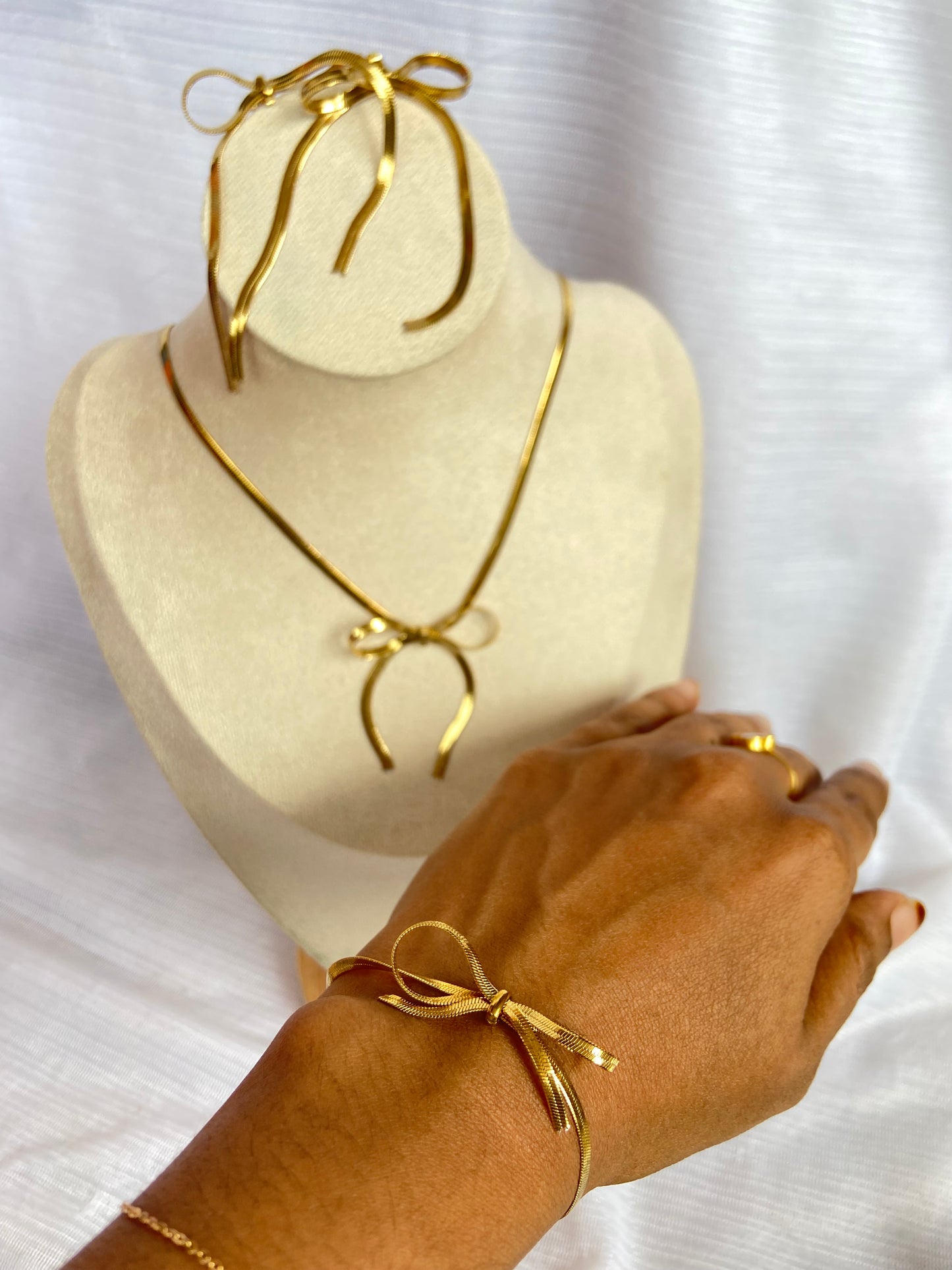 Anti tarnish snake combo set (chain, earring )