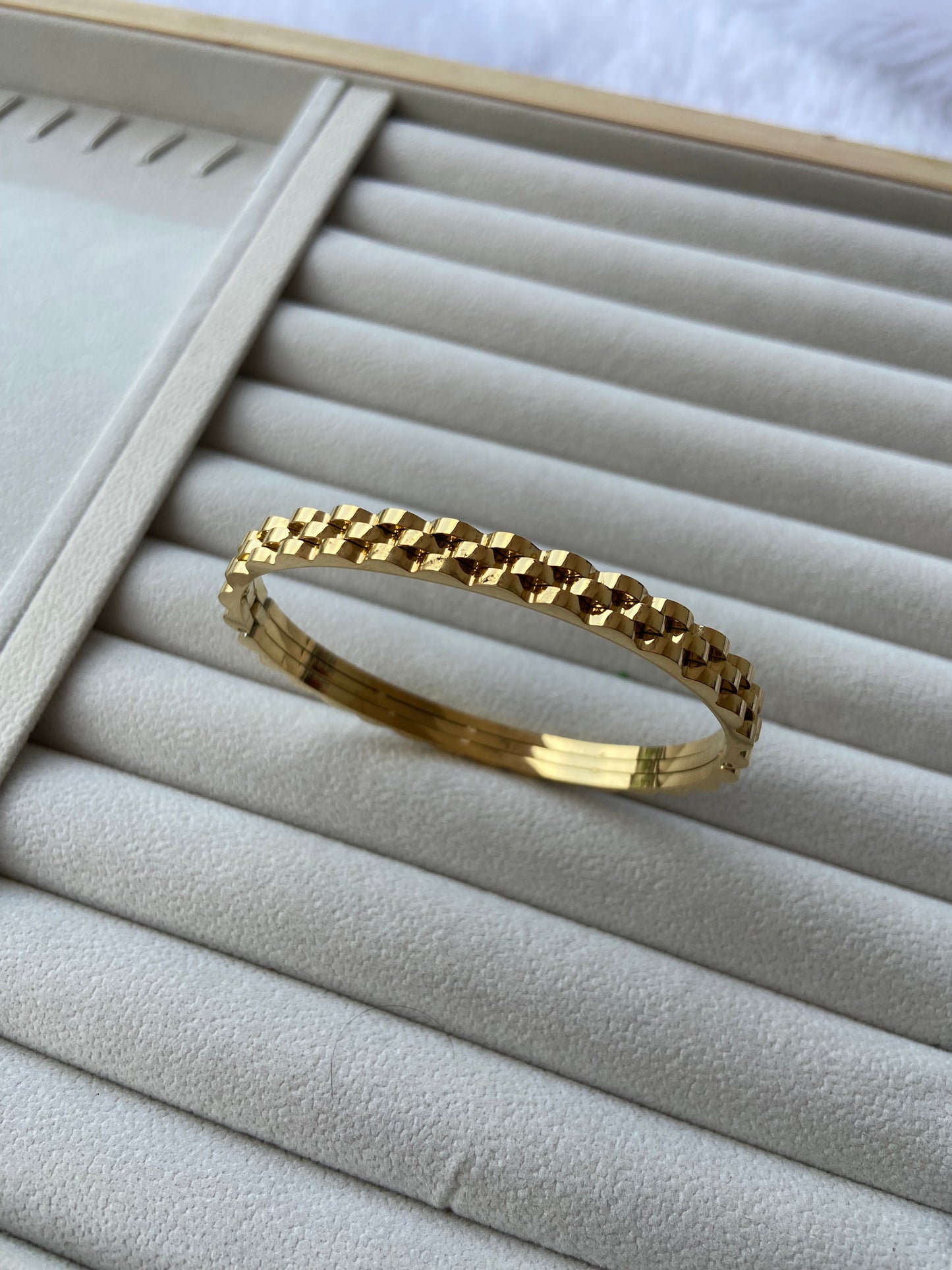 New anti tarnish strap bangle