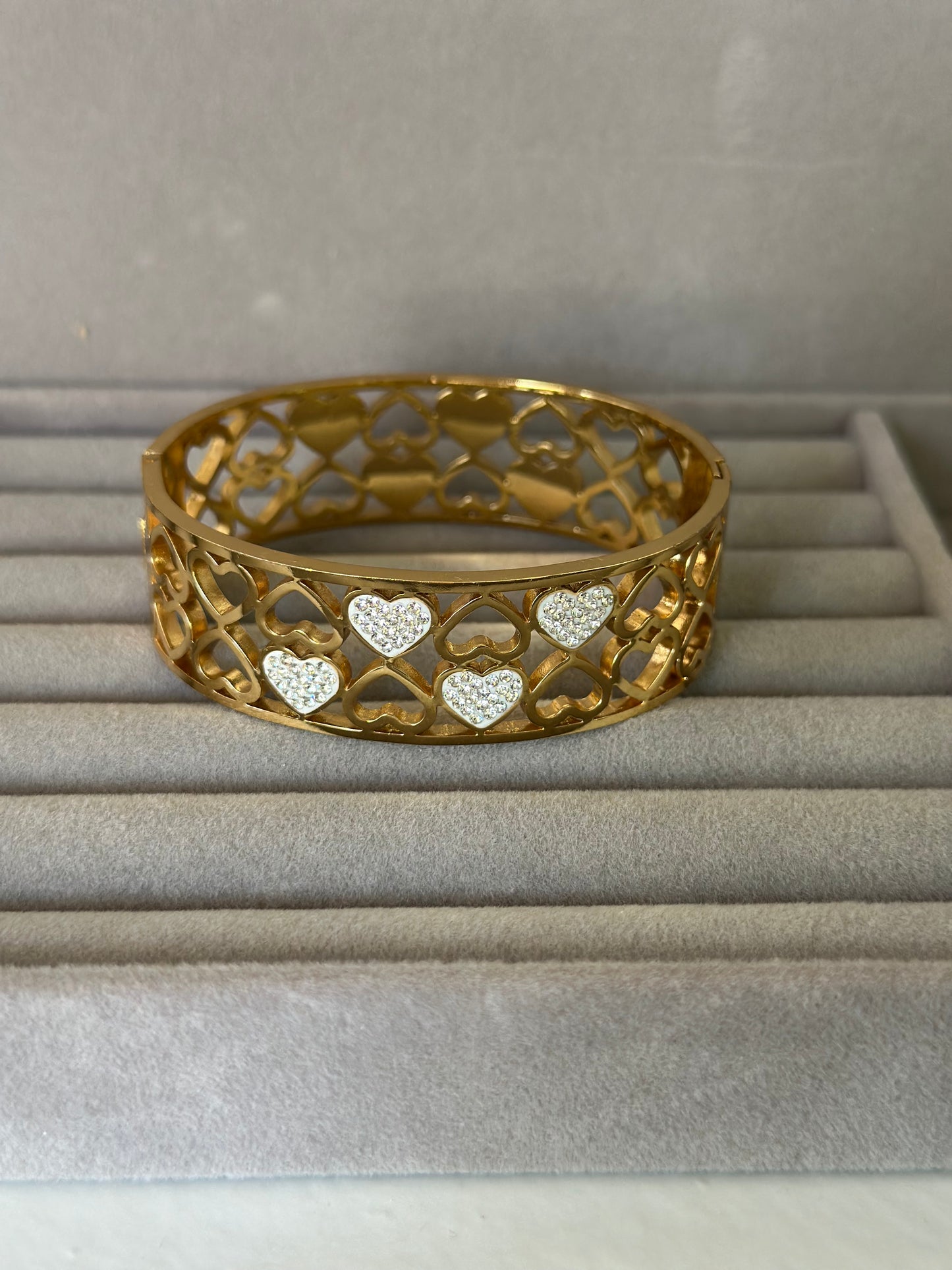 Anti tarnish cuff heart bangle