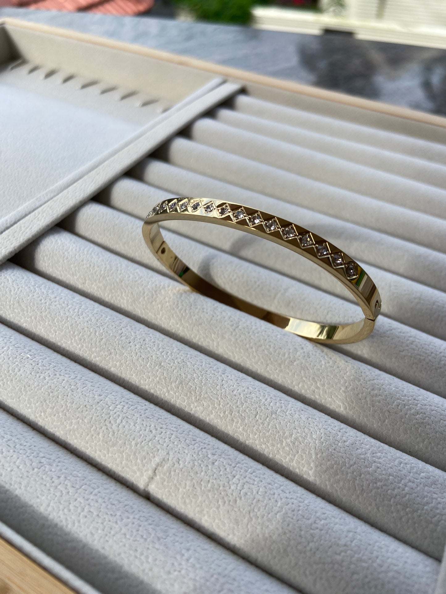 Anti tarnish xavia bangle (2.2)