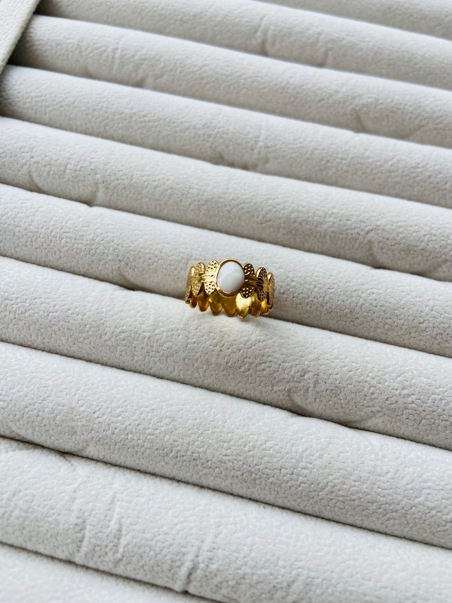 Anti tarnish marble ring vumi