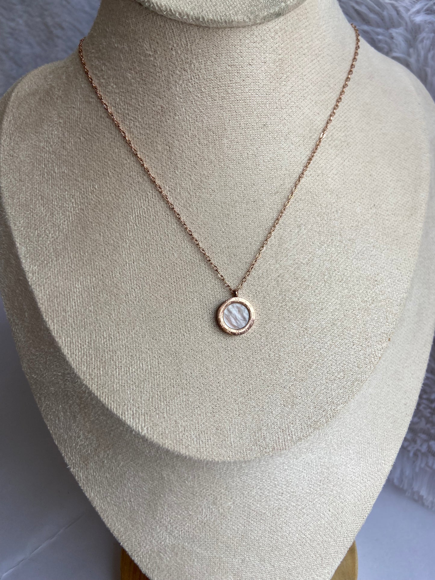 Anti tarnish double sided locket chain