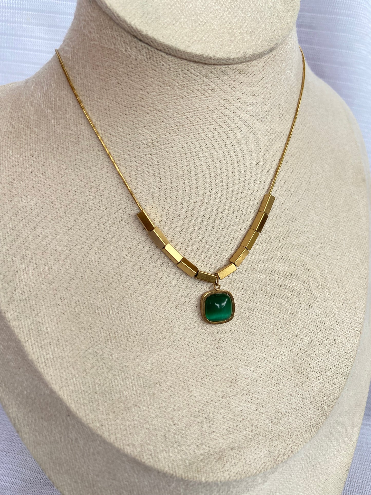Anti tarnish florida necklace