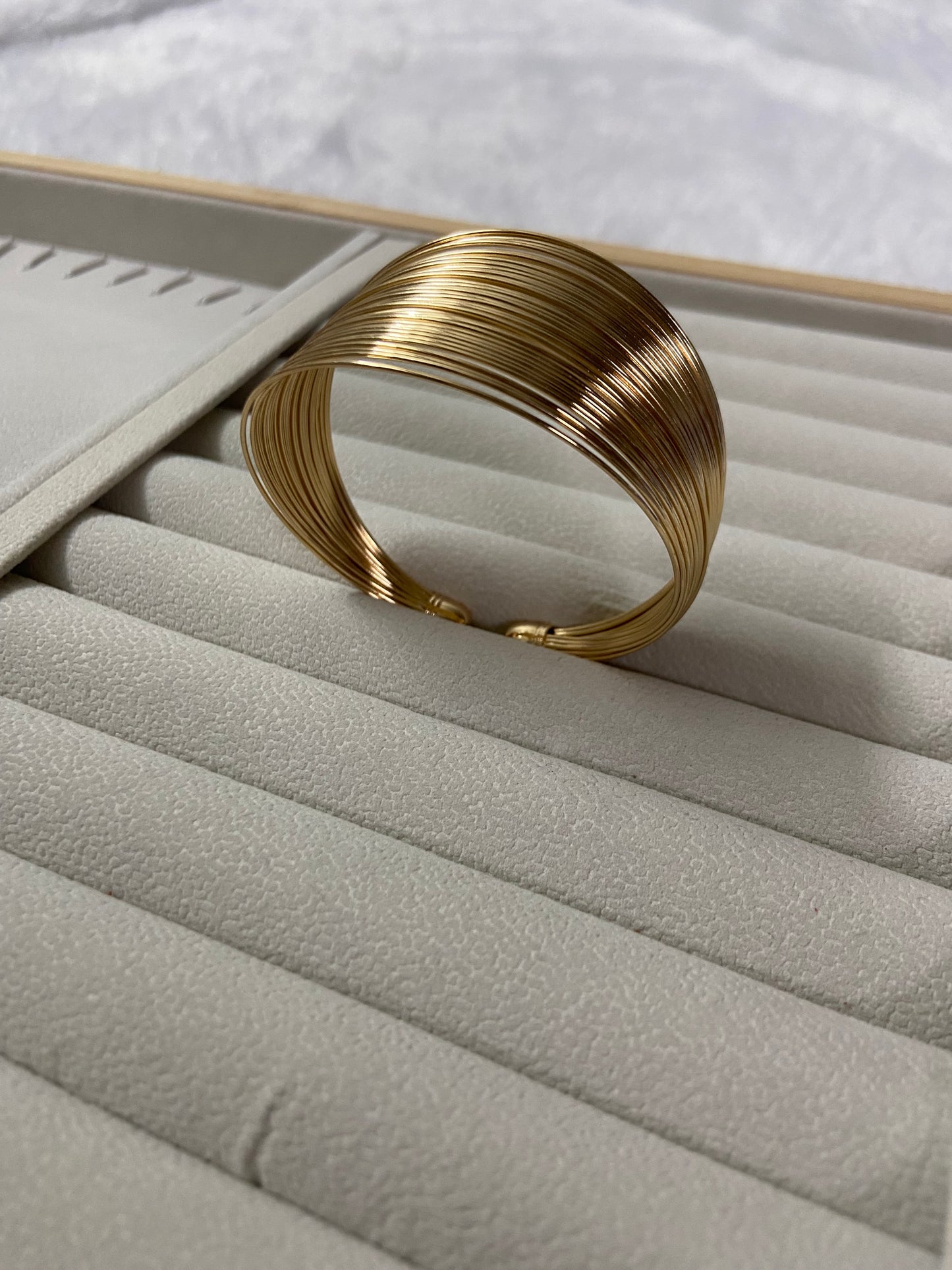 Mini spiral bangle