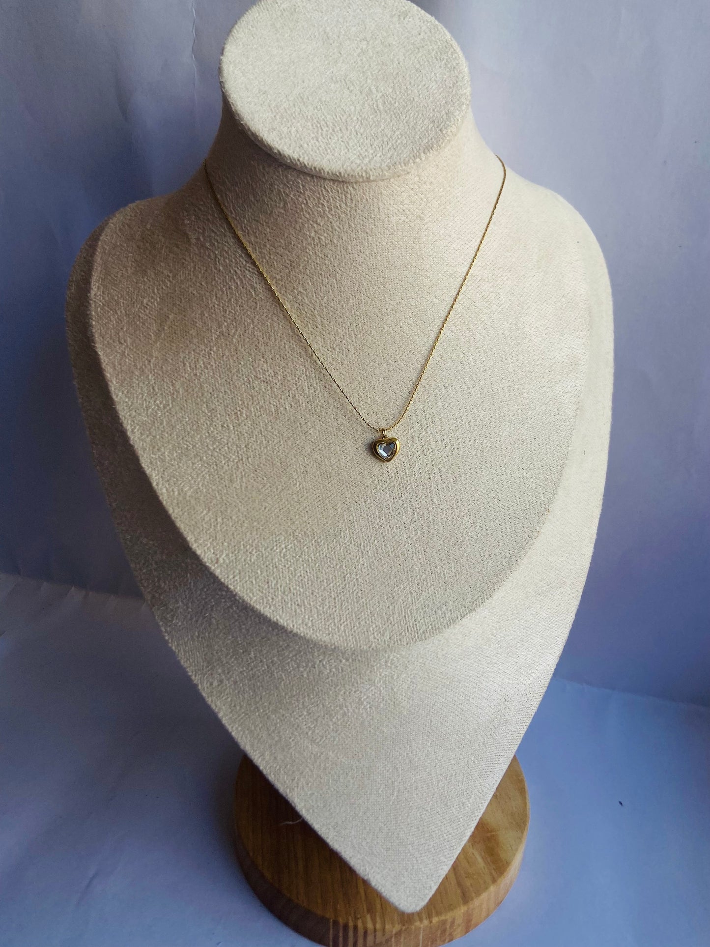 Anti tarnish tiny heart pendant necklace