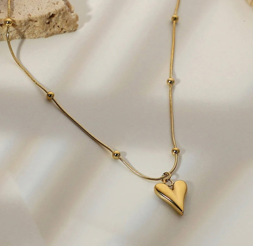 Anti Tarnish Heart pendant necklace