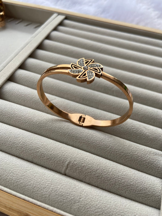 Anti tarnish handcuff bangle