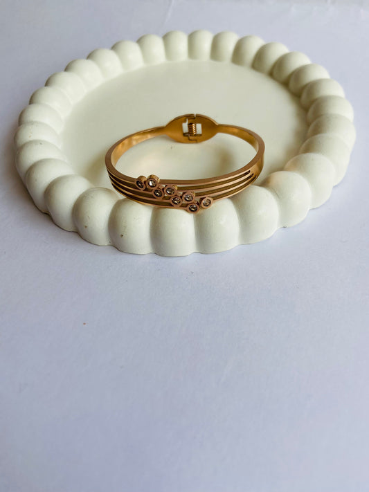 Anti Tarnish Kids twisted bangle