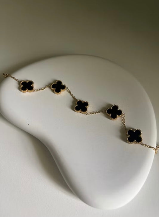 Anti tarnish clover black stone bracelet