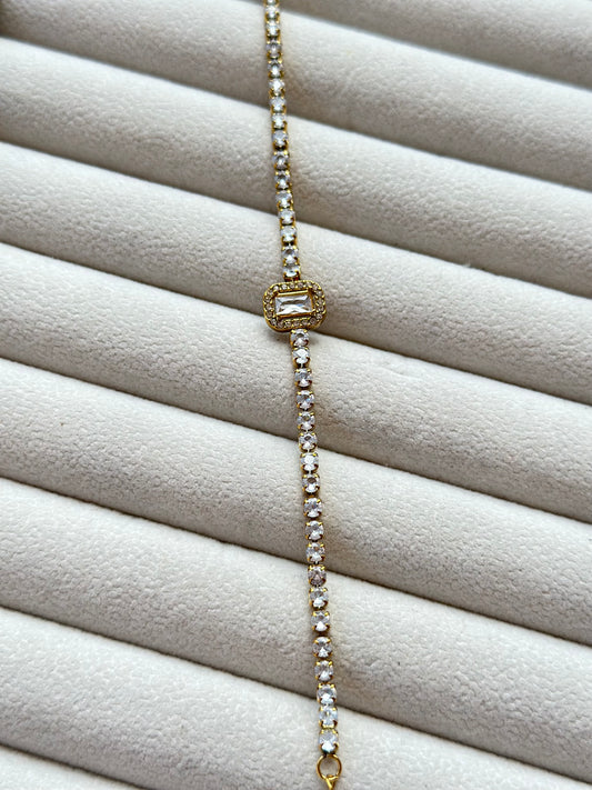 Anti tarnish stone bracelet