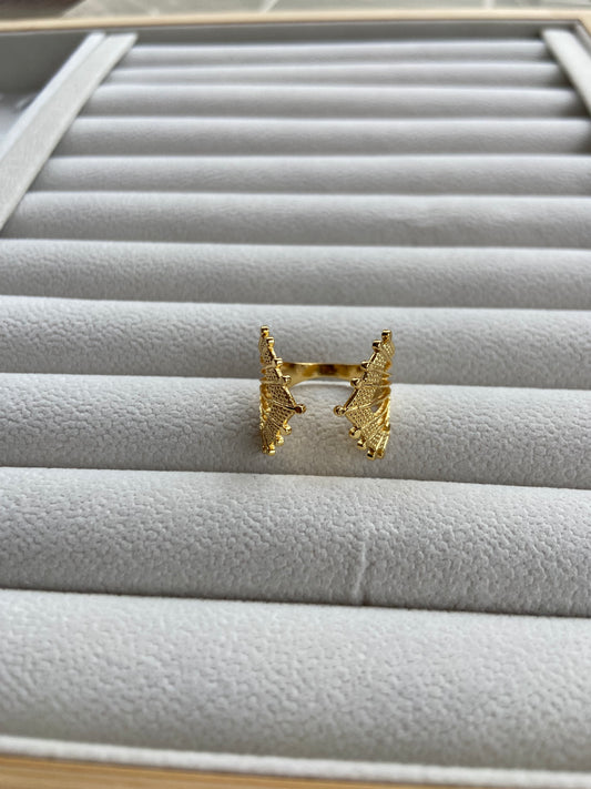 Anti tarnish fishtail ring