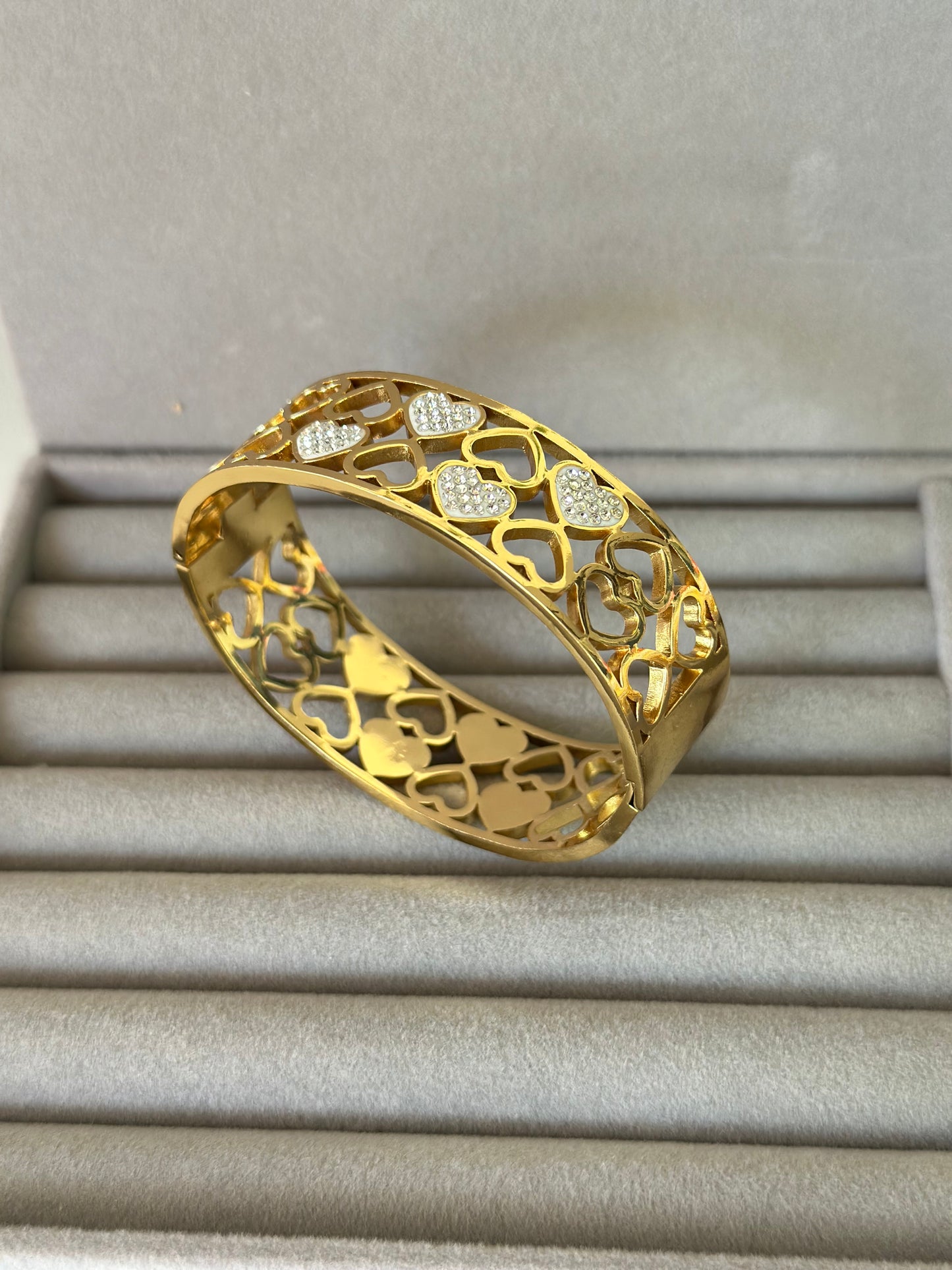 Anti tarnish cuff heart bangle