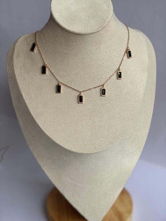 Anti tarnish black hanging necklace