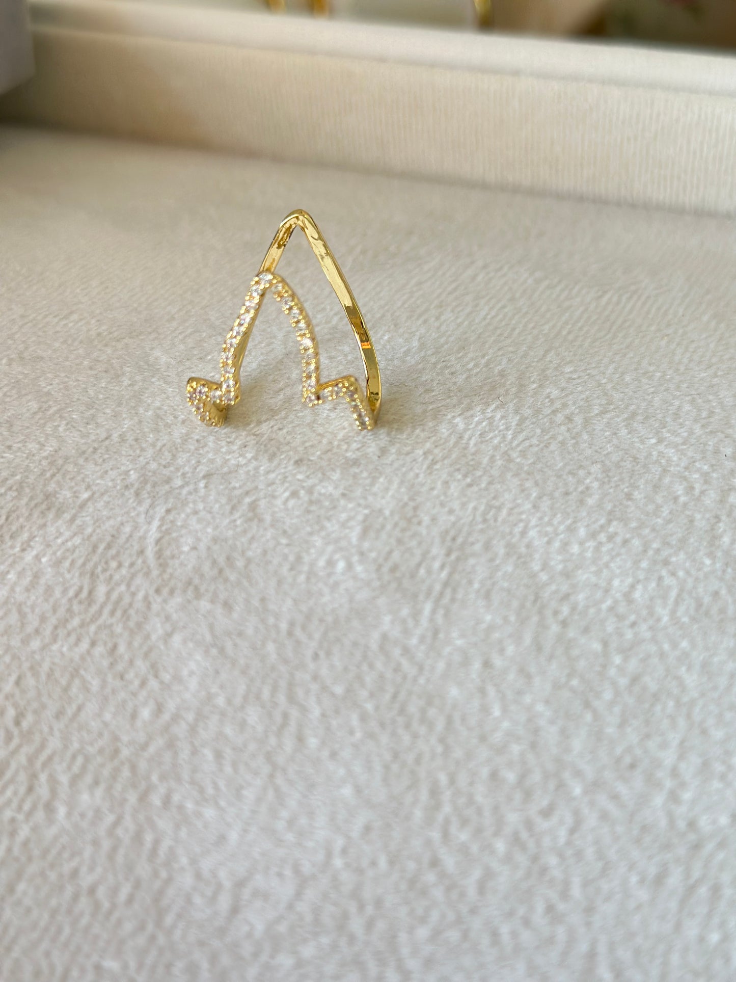 Anti tarnish stone adjustable ring