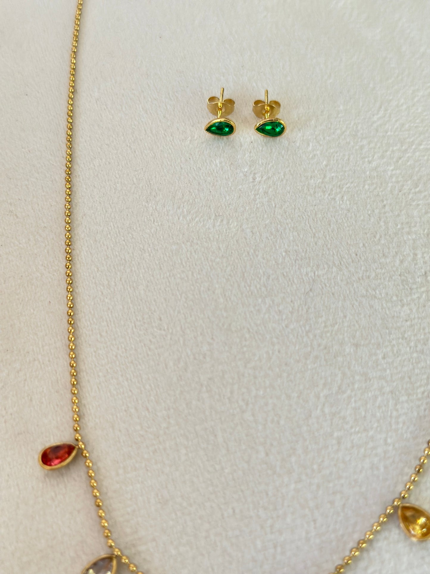 New anti tarnish drop multi stone chain set