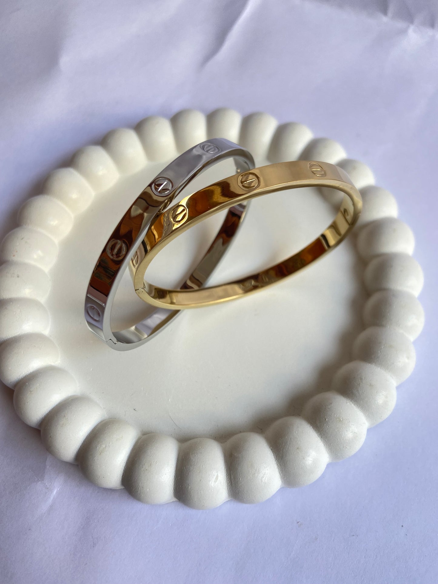 Anti tarnish cartier bangle