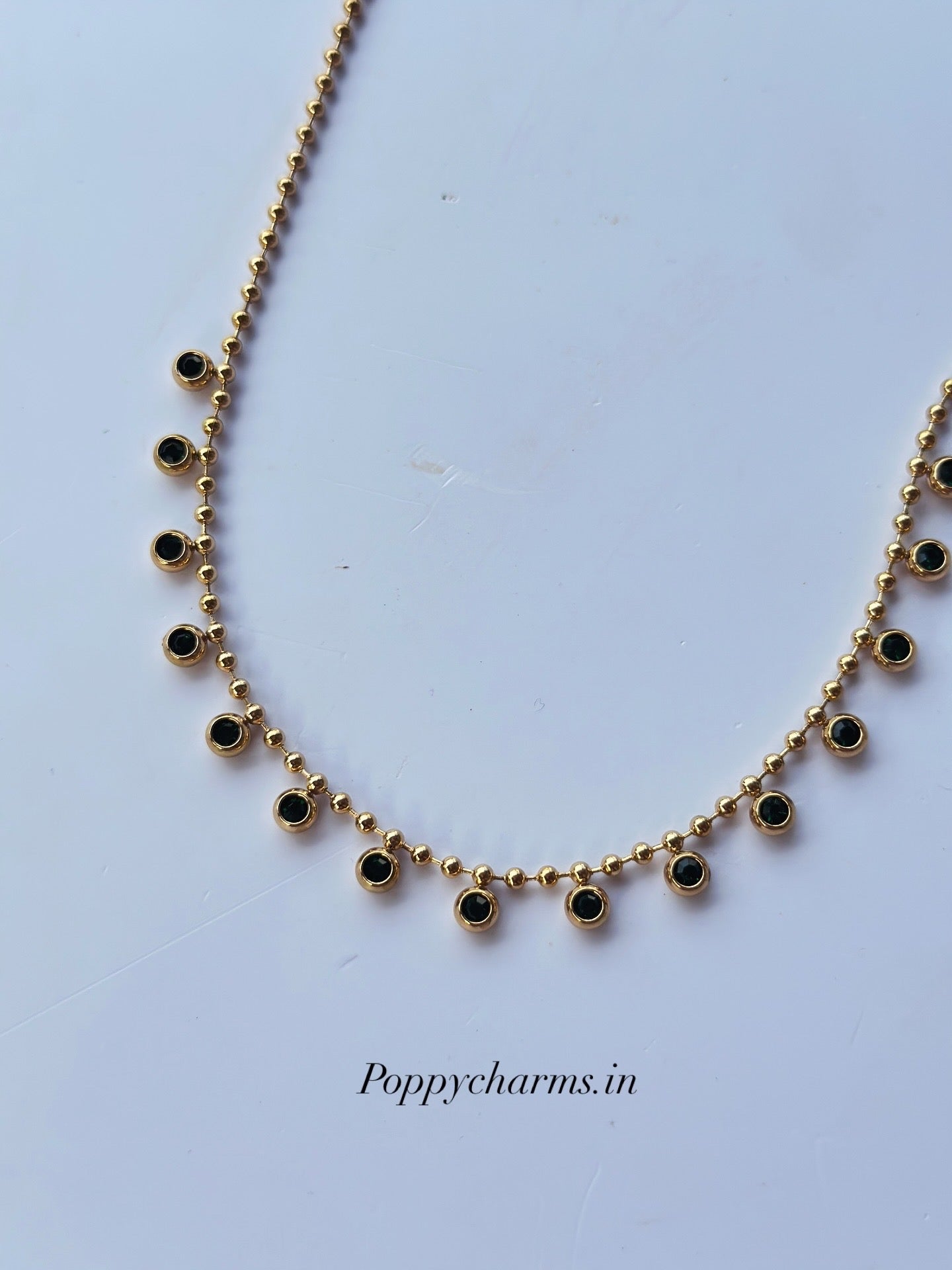 Anti tarnish green stone necklace