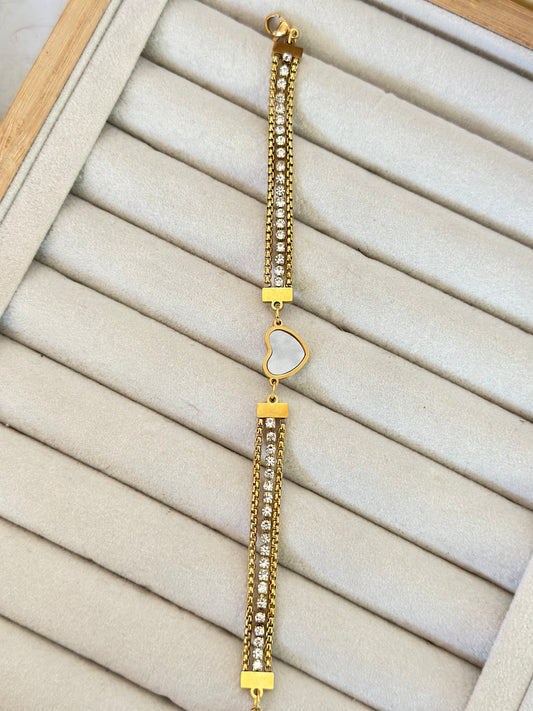 New anti tarnish heart stone layer bracelet