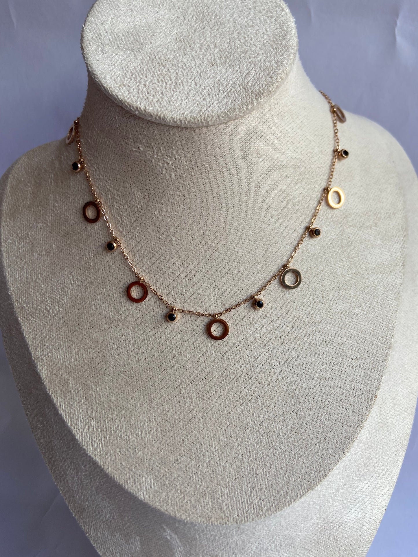 Anti tarnish round charm necklace