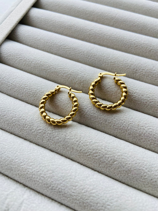 Anti tarnish hoop earring