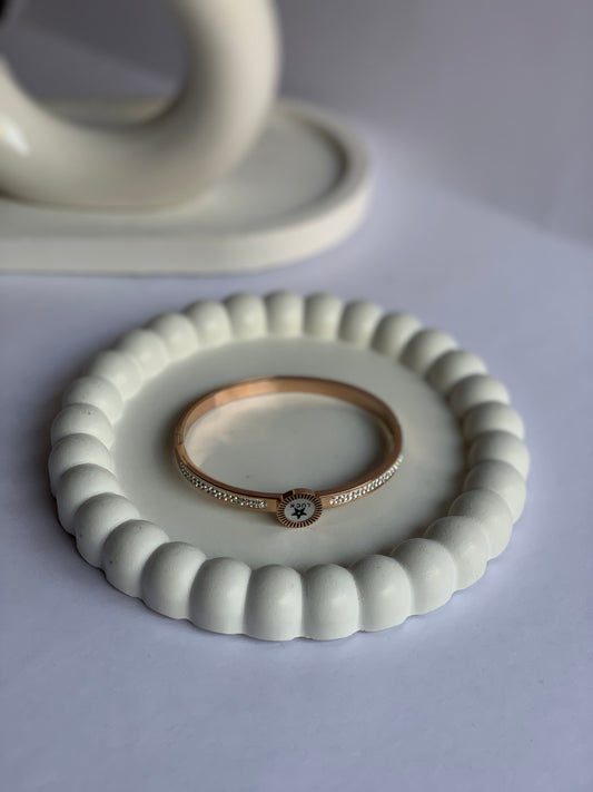 Anti tarnish miley bangle