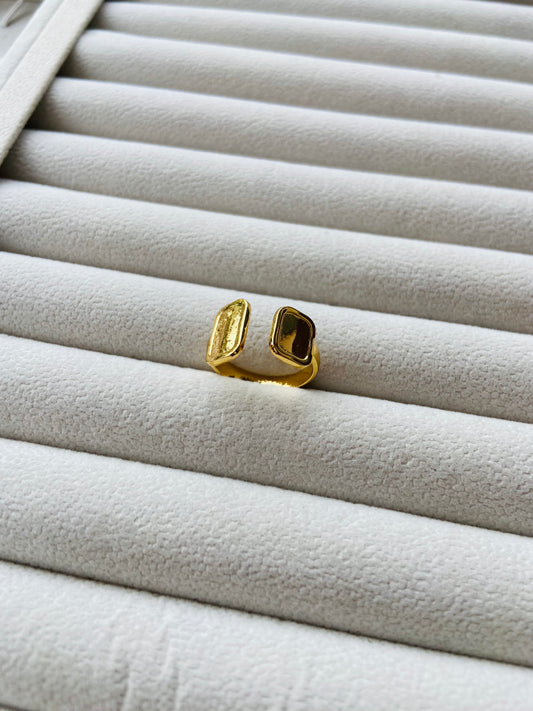 Anti tarnish openable square ring