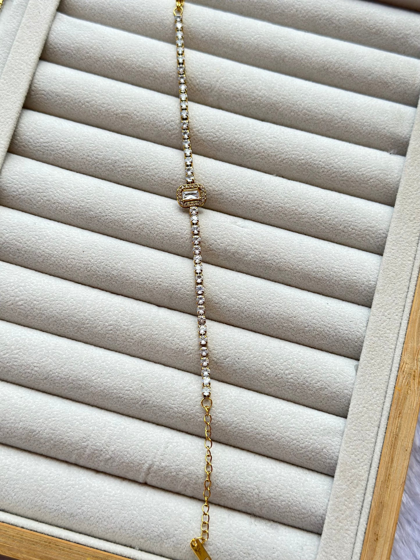 Anti tarnish stone bracelet