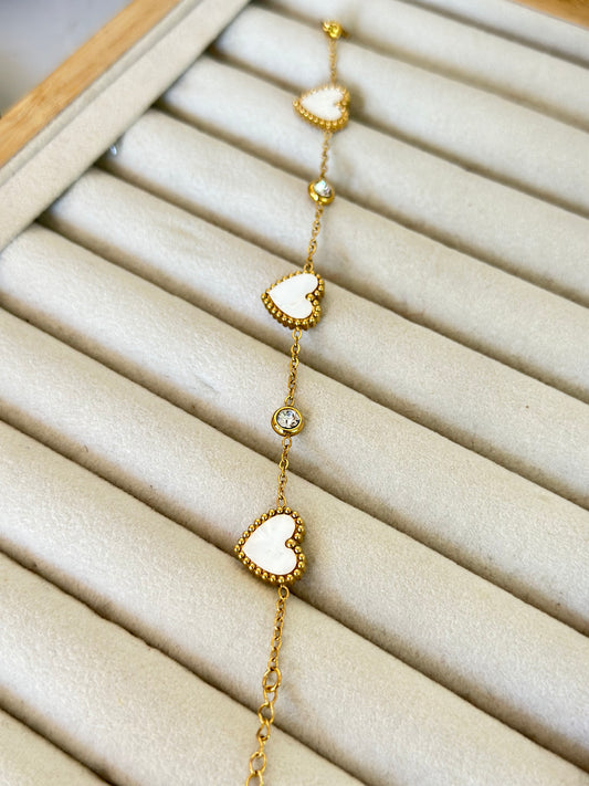 Anti tarnish two sided heart bracelet