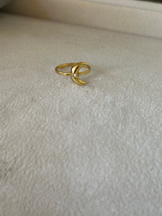 Anti tarnish moon ring