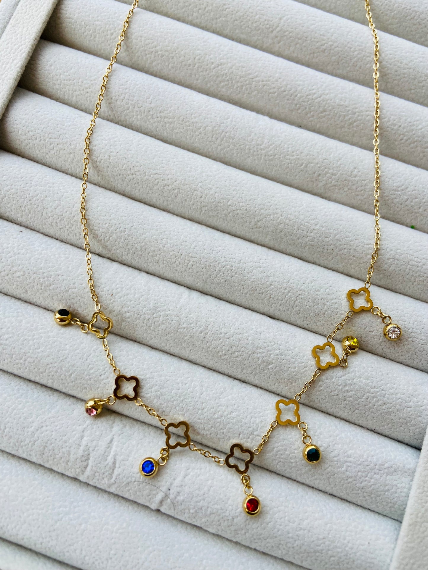 New anti tarnish multi stone hanging necklace