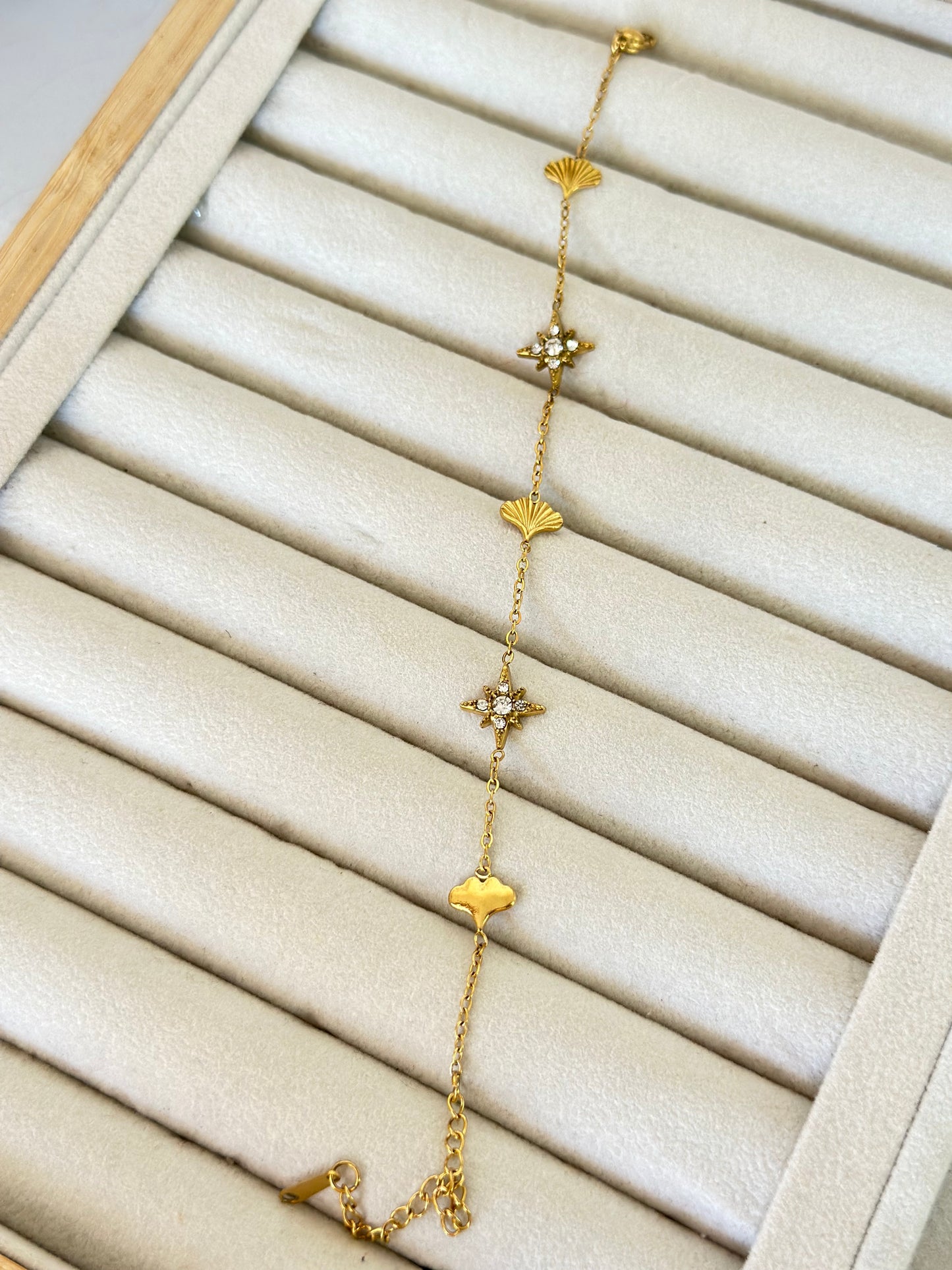 Anti tarnish diamond bracelet