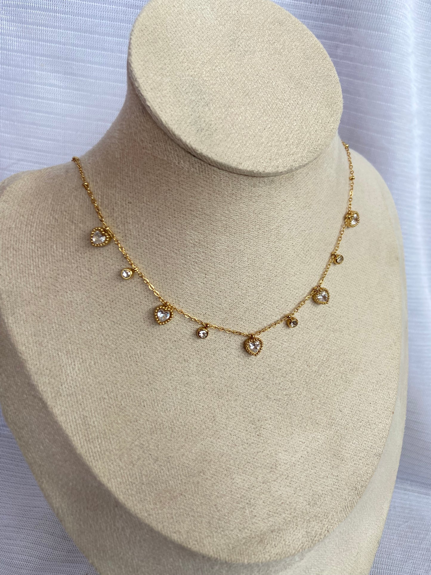 Anti tarnish white stone necklace