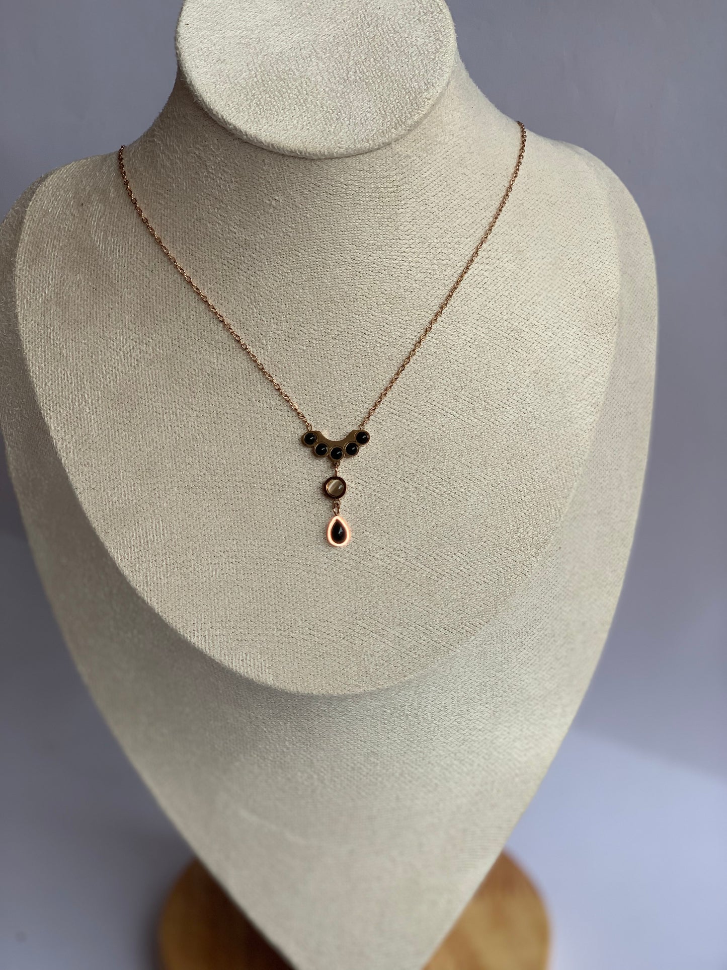 Anti tarnish black stone mangal sutra necklace