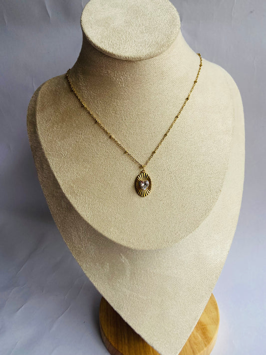 Anti tarnish New glory white stone necklace