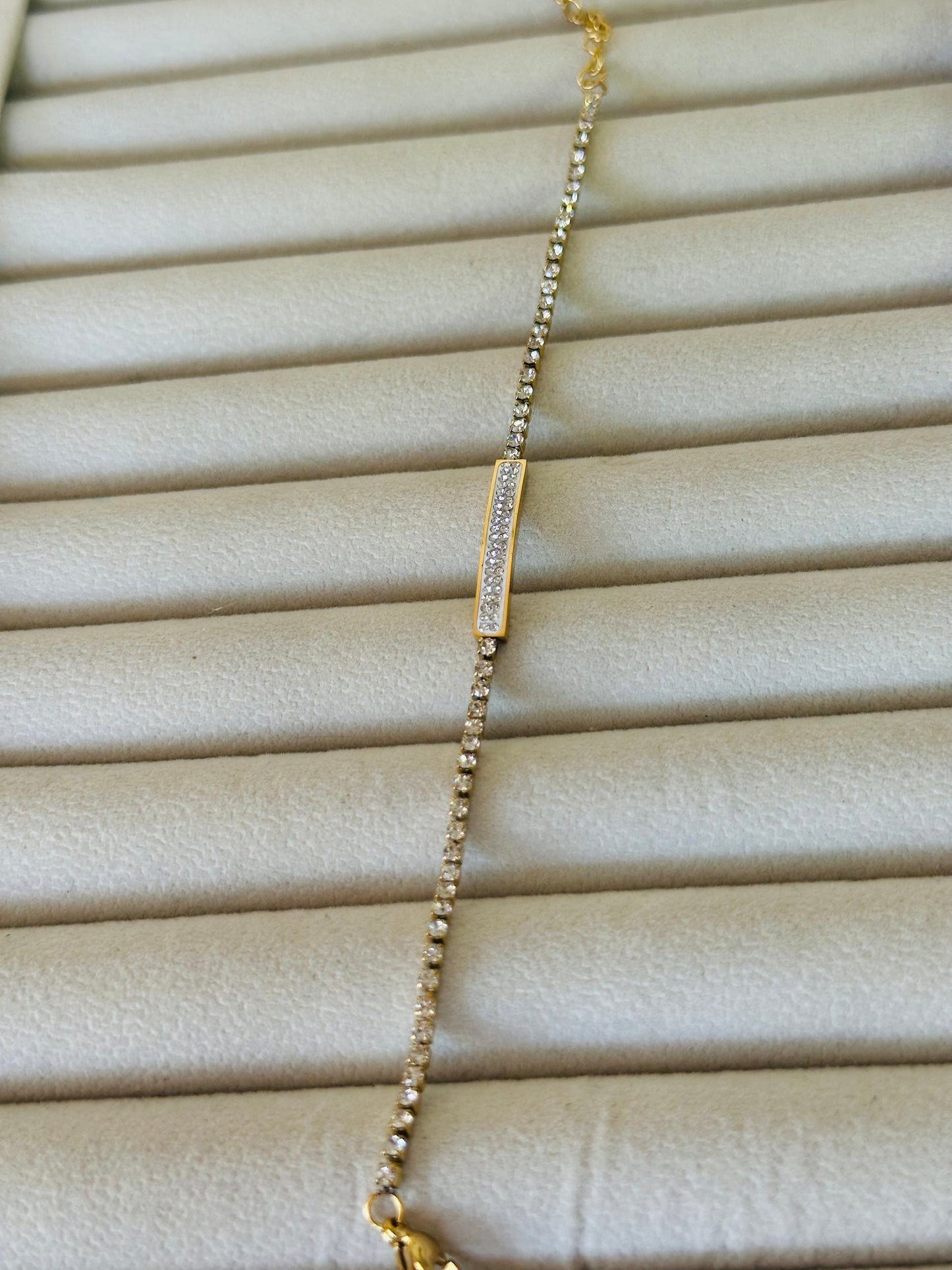 New anti tarnish white stone bracelet