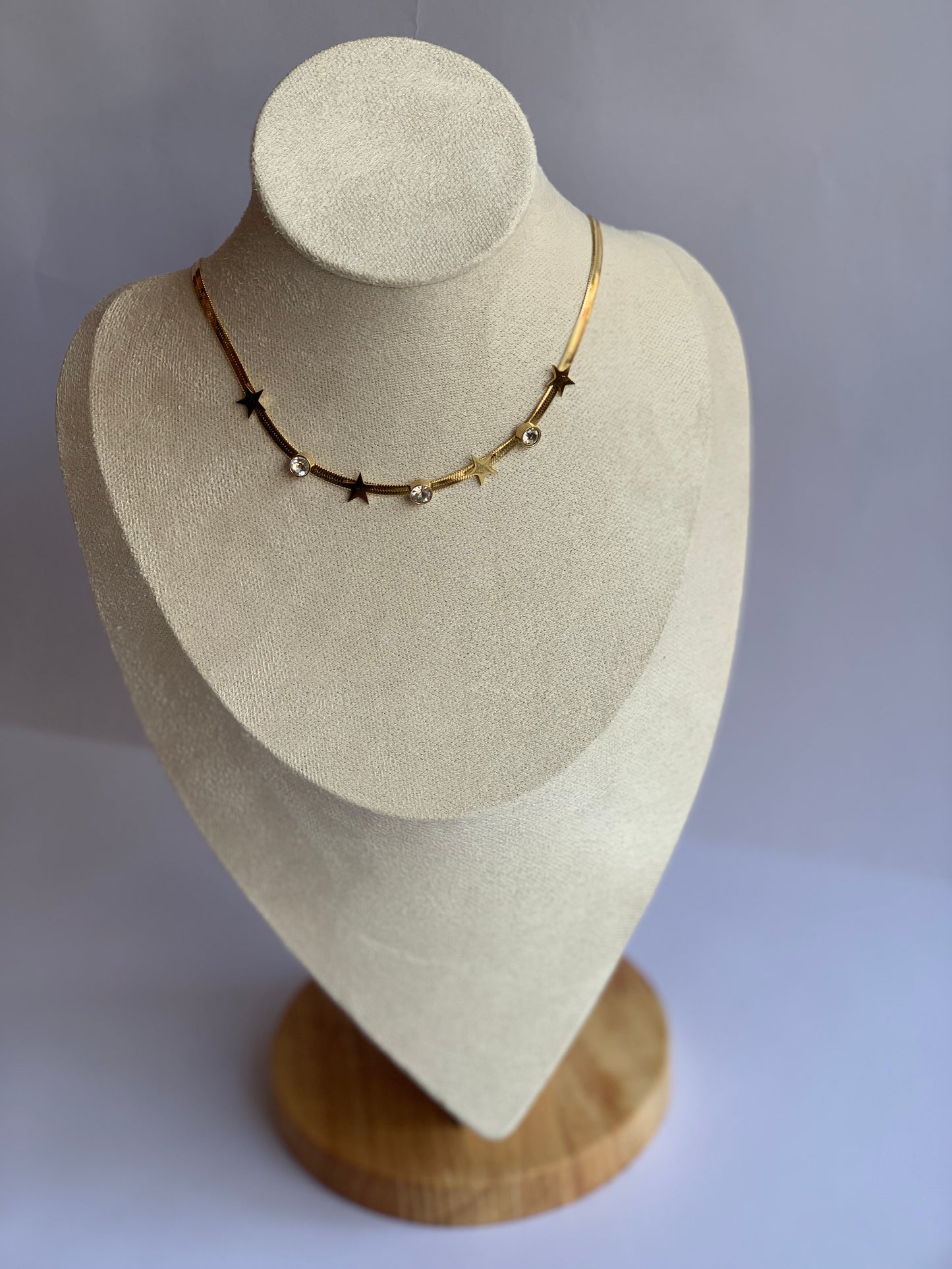 Anti tarnish snake flora necklace