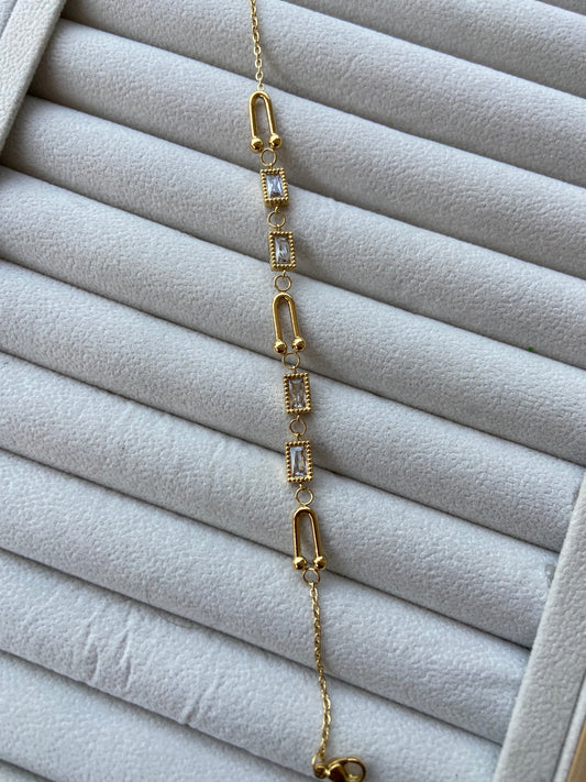 Anti tarnish stone bracelet