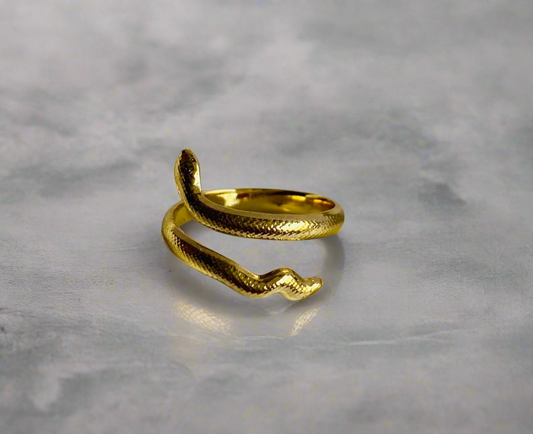 Anti tarnish snake ring
